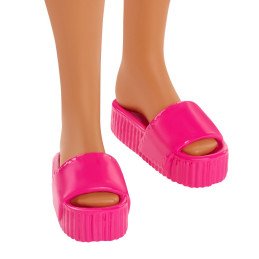 BARBIE TRAVEL PAPUSA BARBIE ANIVERSARE 50 DE ANI MALIBU SATENA | MARKETPLACE SHOPPING CENTER