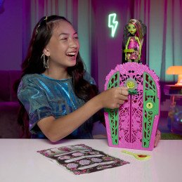 MONSTER HIGH GRADINA DE LA MIEZUL NOPTII PAPUSA VENUS MCFLYTRAP | MARKETPLACE SHOPPING CENTER