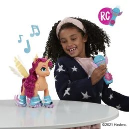 MY LITTLE PONY CANTA SI PATINEAZA CU SUNNY | MARKETPLACE SHOPPING CENTER