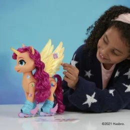 MY LITTLE PONY CANTA SI PATINEAZA CU SUNNY | MARKETPLACE SHOPPING CENTER