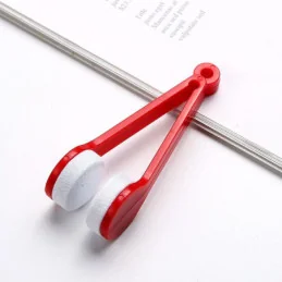 Instrument cu 2 Capete din Microfibra pentru Curatarea si Intretinerea Lentilelor de Ochelari...