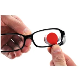 Instrument cu 2 Capete din Microfibra pentru Curatarea si Intretinerea Lentilelor de Ochelari...
