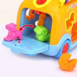 CAMIONETA CU FORME SUNETE SI LUMINI | MARKETPLACE SHOPPING CENTER